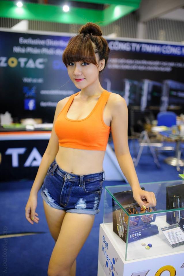 丰满的女教师2高清在线观看